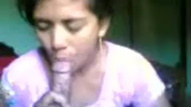 Bangladeshi village bhabhi sucking her lover?s dick on cam