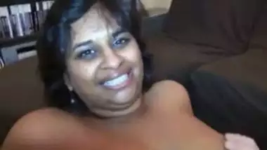 Sexy aunty group sex cum facial