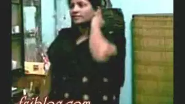 Xxxviqio - Indian video Horny Bhabi With Her Devar In Black Churidar
