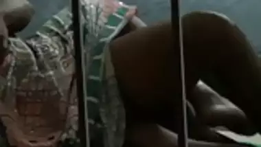 380px x 214px - Indian video Desi Village Couple Do Sex In Hospital Video