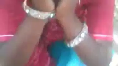 Indian bhabhi having an outdoor sex