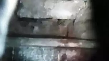 Kapde nikalti gulshan Bhabhi show chut or doodh .