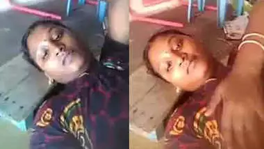 Tamil Aunty Boobs Pressed In Dress Videos - Indian video Desi Aunty Mood Boob Press
