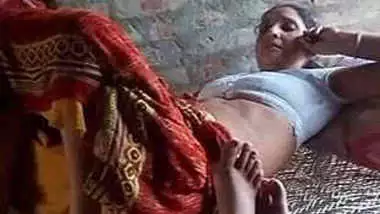 380px x 214px - Indian video Hot Marwadi Housewife Anamika Singh Hot In Home