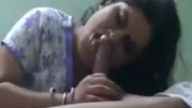 Desi Indian College Teen Girlfriend Sucking Cock