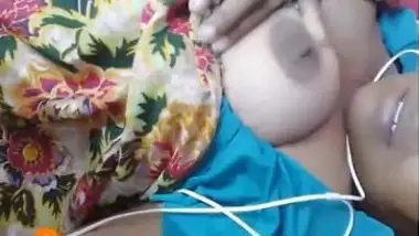 Indian bhabhi Showing Her Boobs on live show