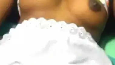 Horny Tamil Girl Showing Rubbing Pussy