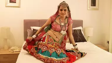 380px x 214px - Indian video Gujarati Xxx Indian Alluring Girl Jasmine Mathur Garba Sexy  Dance