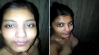 Cute Desi chick relaxes in XXX shower and captures process on camera