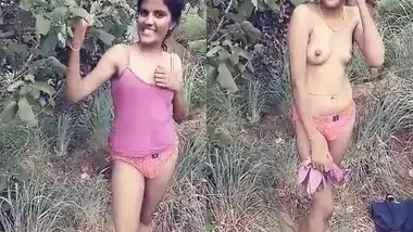Tamil cute girl topless show for lover outdoors