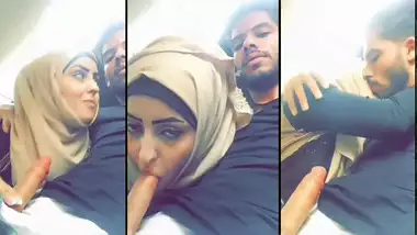 Horny young Pakistani babe in hijab giving blowjob to brother