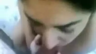Indian chick gently engulfing moist shaft of her bf