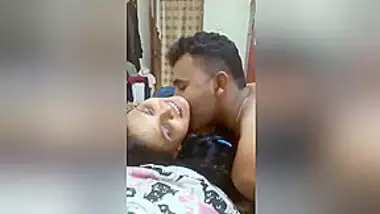 සැමියා පැමිණීමට පෙර ඉක්මන් කරන්න