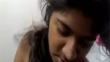 An 18 yr old girl sucks a dick in Indian teen sex video