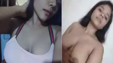 Desi girl big boobs showing selfie for lover