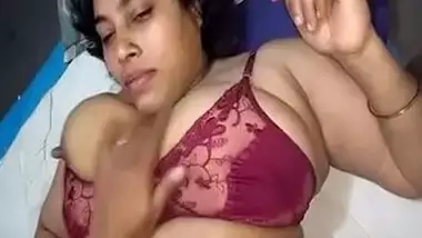 Nephew drills his big boob aunt?s wet pussy in an Indian xxx