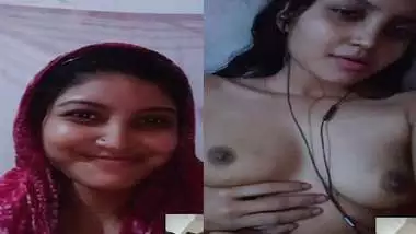 Cute Rajasthani GF showing nude boobs to boyfriend