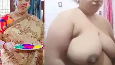 Bengali boudi stripping nighty and showing huge boobs